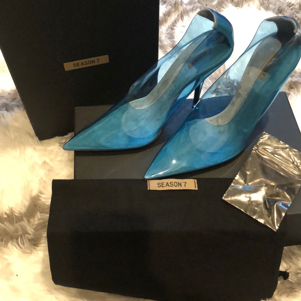 Brand New 🌟Yeezy Season 7 Blue Transparent Pumps